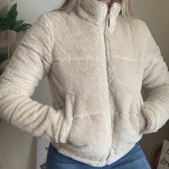 Faux Fur Jacket - Picture 2 of 4